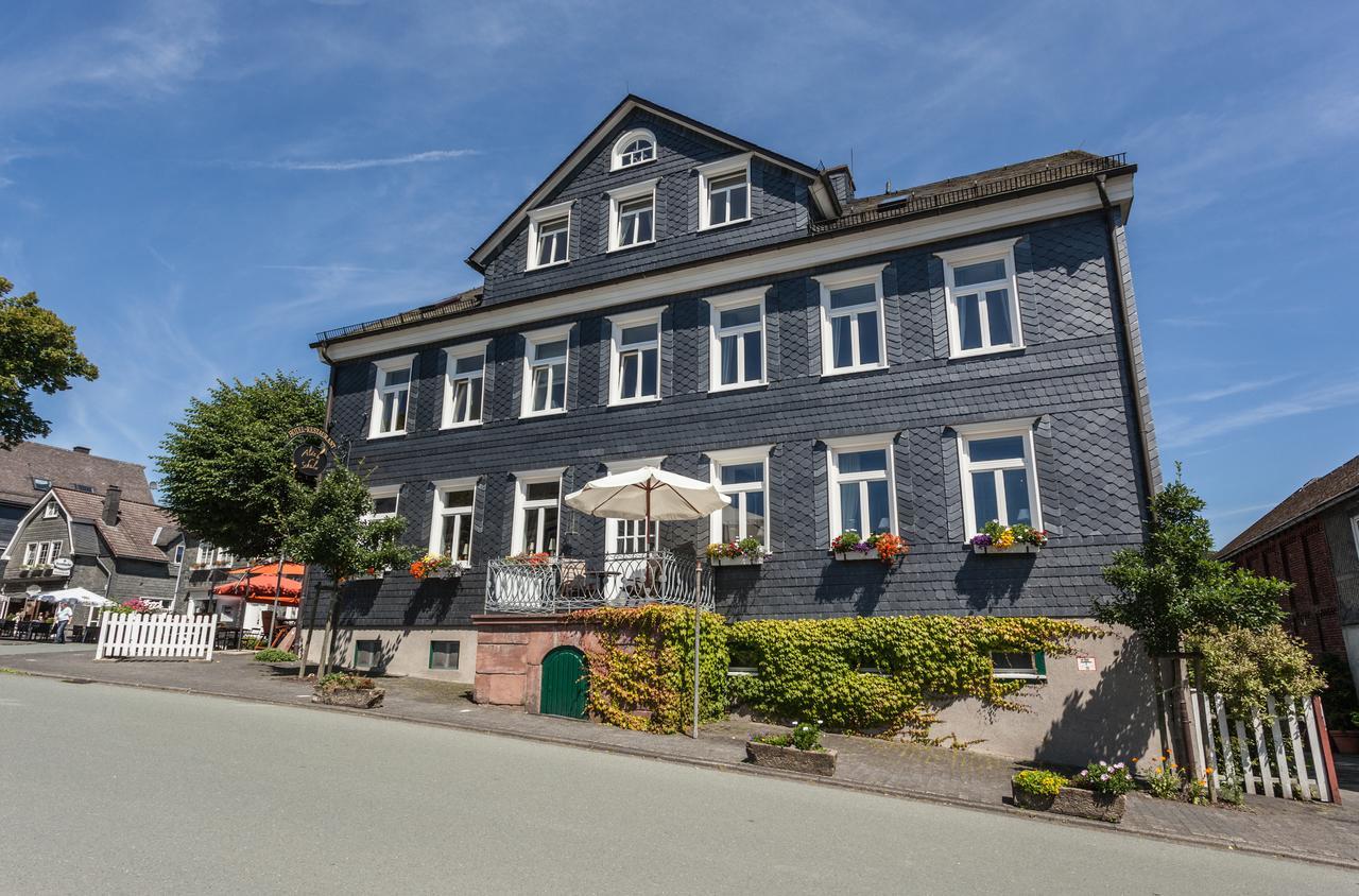 Hotel Alte Schule Bad Berleburg Exterior photo